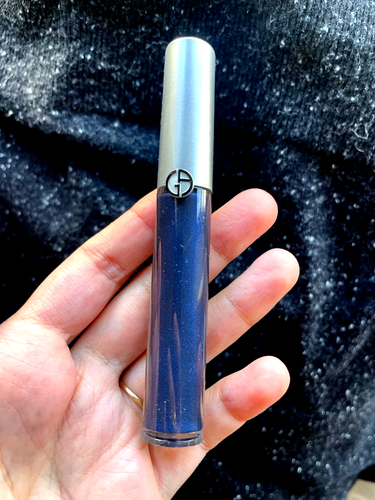Giorgio Armani liquid eyeshadow dark blue shade 2