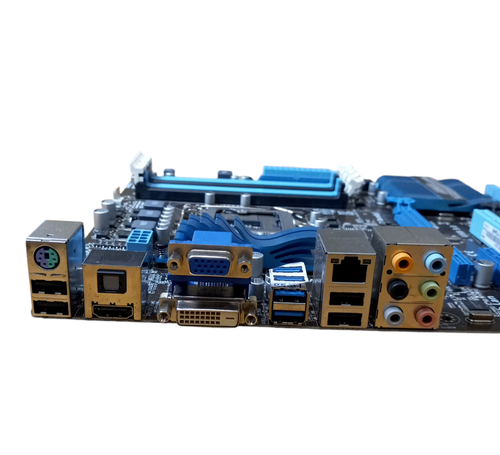 Placa madre de escritorio Asus P8H67-V LGA 1155 DDR3 SDRAM - Imagen 2 de 4