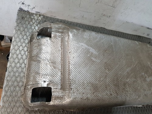 ASTON MARTIN DB9 6.0 V12 REAR MUFFLER SILENCER HEAT SHIELD CG43-5290-AB - Picture 7 of 8