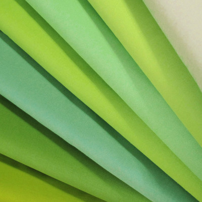 ROBERT KAUFMAN ''KONA COTTON SOLID'' Green #3 by the 1/2 yard