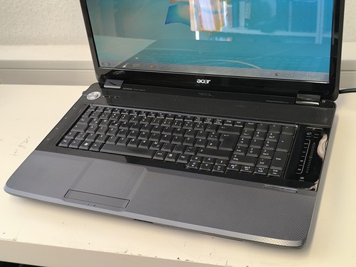 18,4" RIESEN Notebook Acer 8735G Intel 2x 2,2GHz 8GB 500GB HD+ Blueray GEFORCE G - Bild 2 von 3