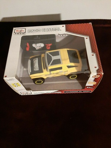 Hummer radiocomandato nuovo, Maisto Tech, giallo e nero con telecomando - Foto 2 di 5