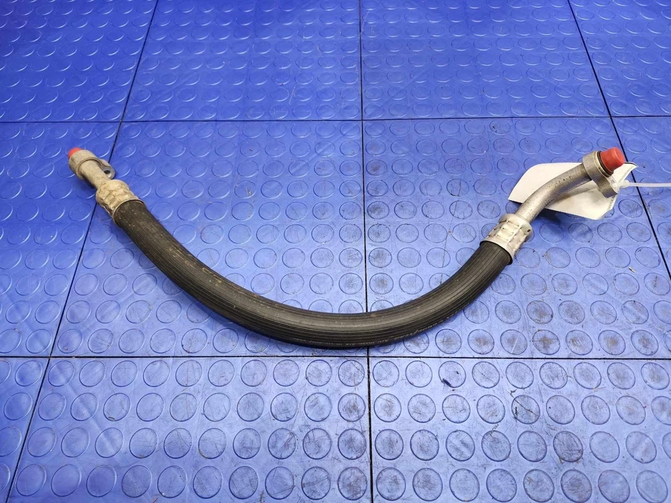 2003-2005 Chevy Silverado 1500 AC Refrigerant Discharge Hose 8 Cyl OEM 15187280 - Image 3 of 4