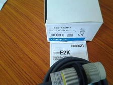 1PCS NEW Photoelectric switch E2K-X15MF1 2M