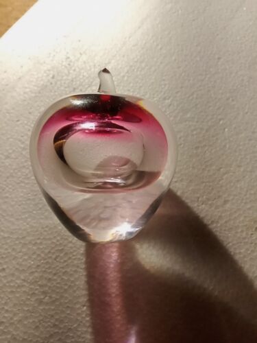 Vintage Studio Ahus Schweden Kunst Glas Briefbeschwerer Pink Apple 1979 signiert MUST SEE