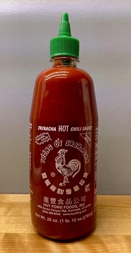 Huy Fong Foods Sriracha Hot Chili Sauce - 28 Unzen Ablaufdatum September 2025 - Bild 1 von 6
