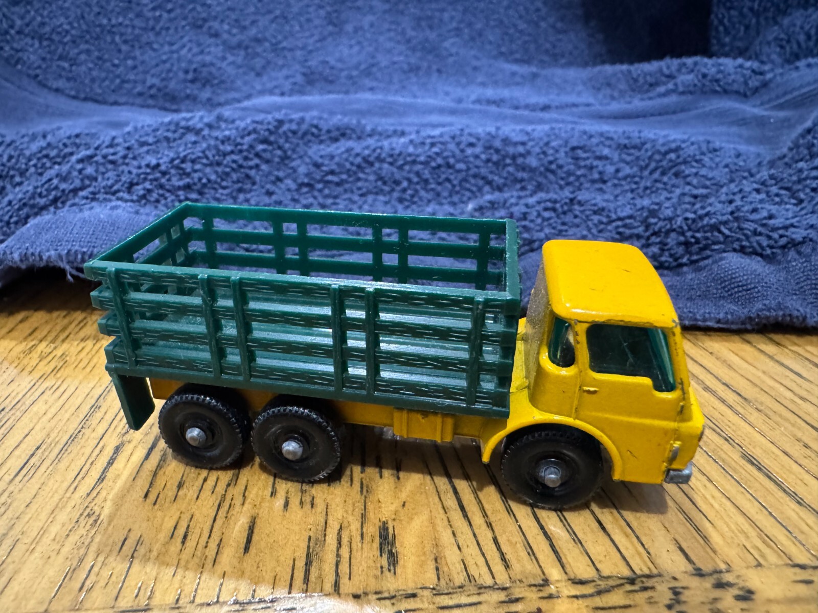 Picture 1 of 6