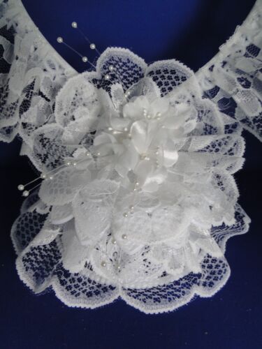 New Wilton "Lace Charm" Heart Wedding Cake Top, #103-151 - Picture 3 of 9