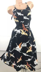 Hilo-Hatties-Hawaiian-Sleeveless-Aloha-Summer-Sun-Dress-OS-Smocked-Back-Top