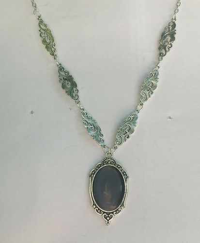VICTORIAN STYLE grey GLASS OVAL SILVER PLATED ORNATE PENDANT NECKLACE - Picture 1 of 5