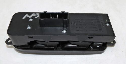 30658444 Volvo S40 Genuine Right Side Electric Window Lifter Switch - Picture 4 of 9