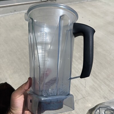 Vitamix Blender Container 64oz Pitcher VM0135 Clear w/ STM102R Wet Blade  - Main Image