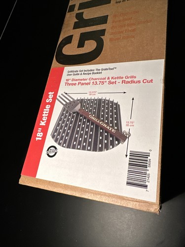 GrillGrates for Kettle BBQs with an 18” Diameter Set of 3 Interlocking Panels