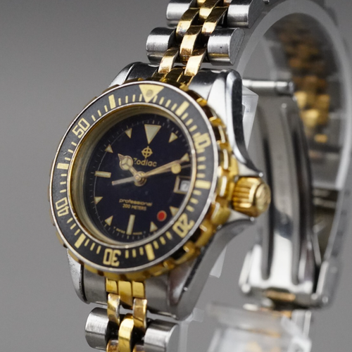 Zodiac Women Watch PROFESSONAL108.22.06 BlackDIAL 28mm Vintage Diver New Battery - Picture 2 of 17