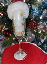 Hand Painted “ 2026“ New Year’s Champagne Flute Glass Size 6.5” 🍾🥂