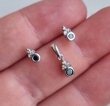 9ct Gold Bezel Set Black & White Diamond Stud Earrings & Pendant Set 375