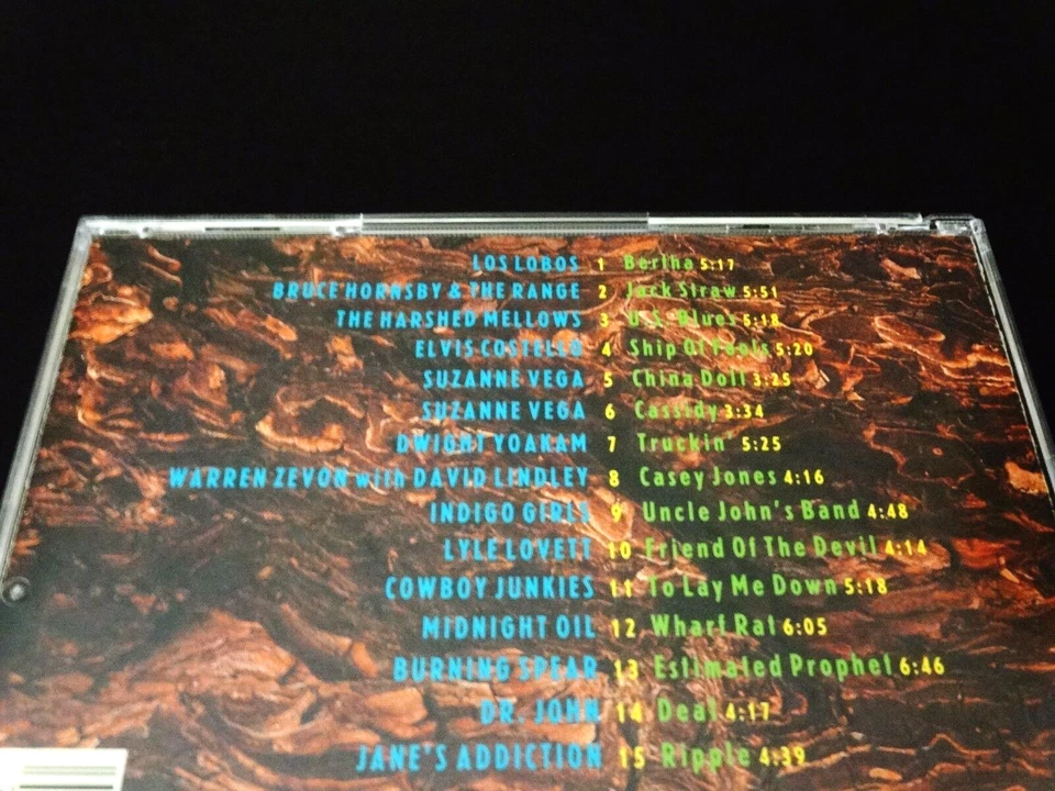 Grateful Dead Deadicated CD 1991 Bob Weir Jerry Garcia Songs Covered by Artists - Imagem 3 de 4