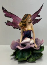 Diamond Select Fairie with Purple Wings on Flower Petal 9" Porcelain Statue MINT