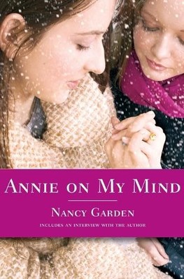 Nancy Garden Annie on My Mind (Paperback) (UK IMPORT)