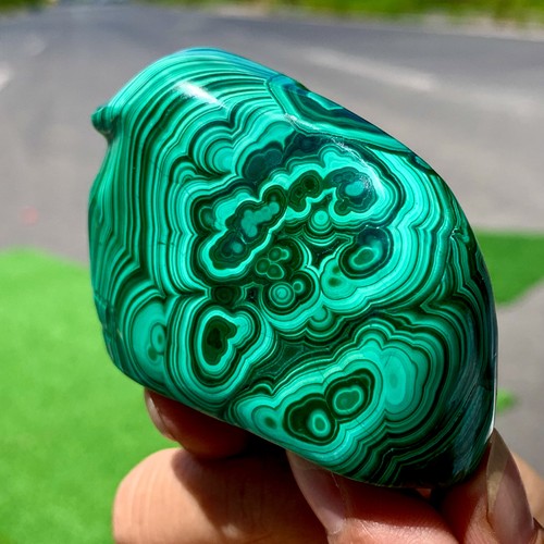 213G Natural glossy Malachite Crystal Handcarved dolphin mineral sample - Picture 21 of 22