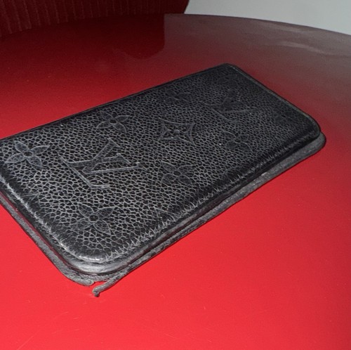 Coque iPhone Louis Vuitton Empreinte monogramme folio (iPhone X/XS) - Photo 8 sur 8