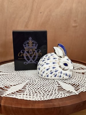 Royal Crown Derby Rabbit Paperweight Figurine Gold Stopper 25th Anniversary