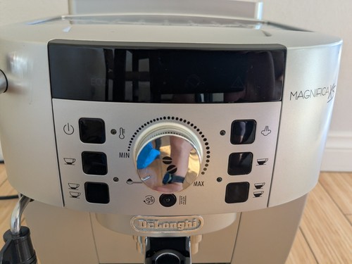 Delonghi Magnifica XS ECAM22110SB not working correctly Bean-Cup Espresso Maker - Picture 11 of 16