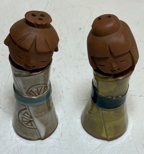 Vintage Japan S&P Brown Clay Kokeshi Style Japanese Boy Girl - Picture 1 of 3