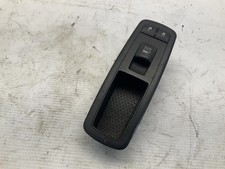 17-26 Chrysler Pacifica Front Right Passenger Door Power Window Switch Q