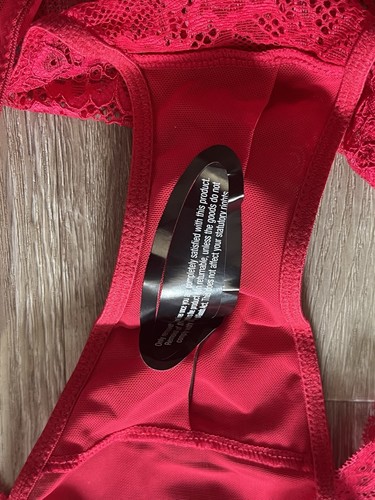 Sexy sujetador de encaje sin almohadillas Ann Summers y calzoncillo sin entrepierna 42F y 24 - PUBLICACIÓN GRATUITA - Imagen 9 de 10