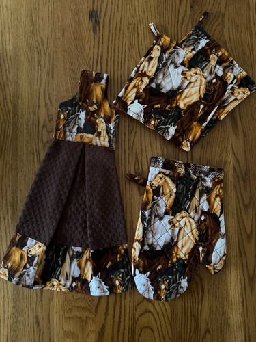 "PFERDE" THEMEN Geschirrtuch mit 2 Topflappen & 1 Ofenhandschuh (4-teiliges Set) - Bild 2 von 2