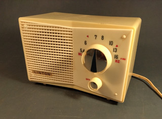 Vintage 5 Tube Japanese AM Radio The "Linton" Circa Mid 60s
