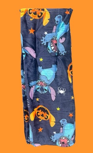 Disney Lilo & Stitch Halloween Blue Plush Throw Blanket 50”x70” Pumpkin heads 🎃 - Picture 3 of 9