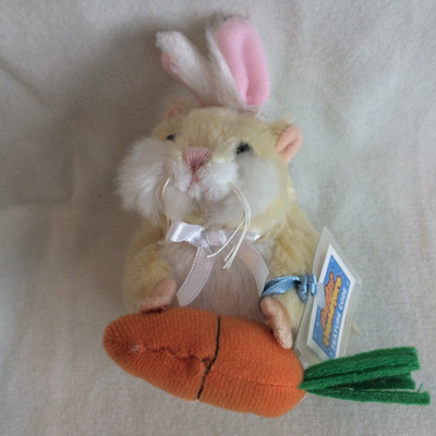 Webkinz Mazin Hamsters CARROTS WE000822 NEW with Code
