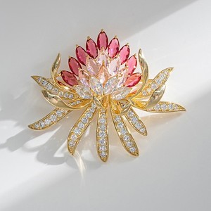 Authentic 18K Gold-plated Charming Zircon Crysta Lotus Flower Woman's Brooch Pin Jewelry