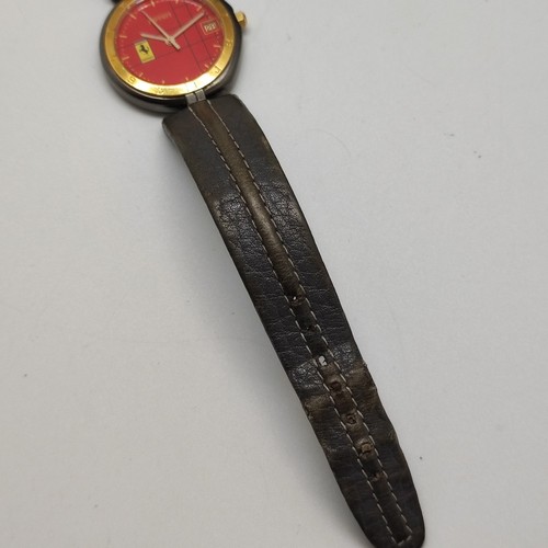 Orologio Ferrari Formula al quarzo dettagli, rosso e oro usato con cofanetto - Picture 6 of 9