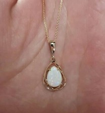 14Kt Gold Genuine Natural Opal Teardrop Pendant Necklace