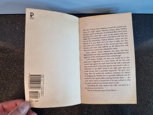 Hellboy: On Earth as it is in Hell by Brian Hodge US Paperback 1st Edition 2005 - Foto 12 di 24