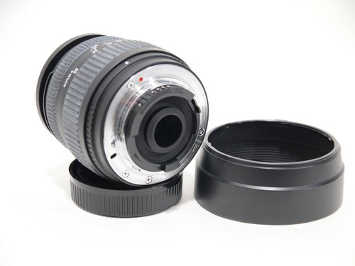 Lente zoom Sigma 18-50 mm F3,5-5,6 DC AF para cámaras Nikon. Stock Nº u13554 - Imagen 4 de 4