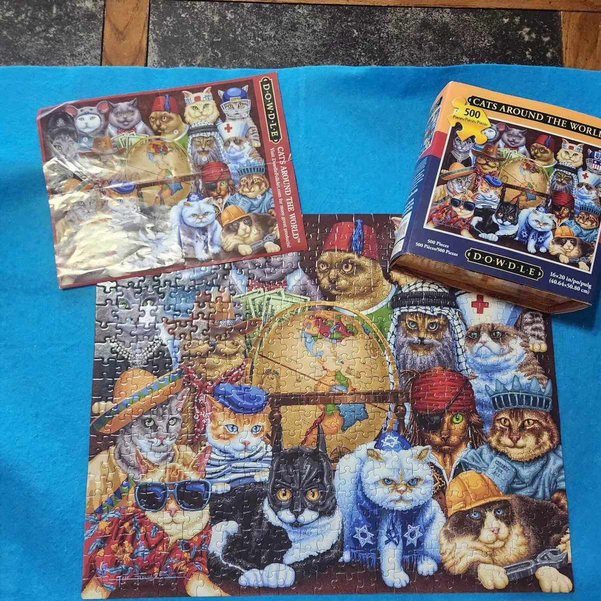 Cats of the World 500 Piece Round Jigsaw Puzzle