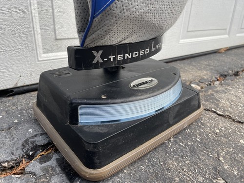 Oreck XL Ultra U4080H2B Celoc Hypo Allergenic Plus Upright Vacuum Cleaner Manual - Picture 3 of 8