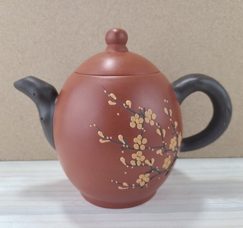 Yixing Zisha Chinese Authentic Handmade Blossom Designs Clay Teapot with Two Cup - Picture 6 of 11