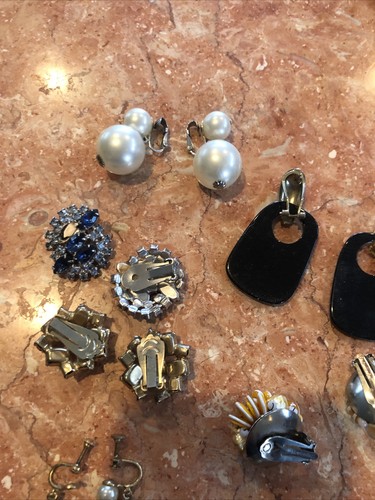 Lot Of 10 Pairs Of Vintage earrings Color Stones AndMore - Picture 9 of 11