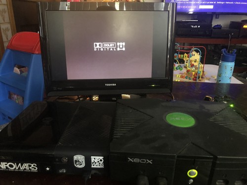 Retro Gaming Monitor Toshiba 19AV600U Monitor 720P With Dolby Speakers - Picture 7 of 10