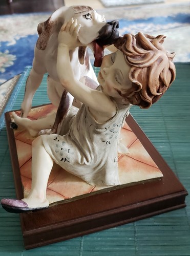 OLD 1955 GIUSEPPE ARMANI PORCELAIN SCULPTURE GIRL BEING LICKED BY HER DOG - Picture 3 of 12