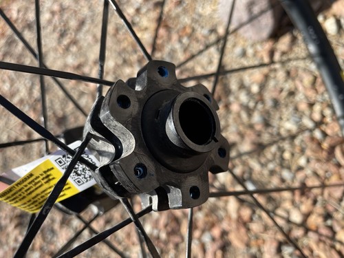 Mavic Crossmax ELITE MTB 29" Front Wheel Disc Boost Thru-Axle - Picture 2 of 10