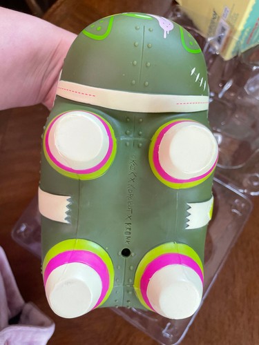 Kodrobot NYCC EXCLUSIVE YANKEE PIG DOG: BIOLOGICAL WARFARE 2011 green - Picture 8 of 8