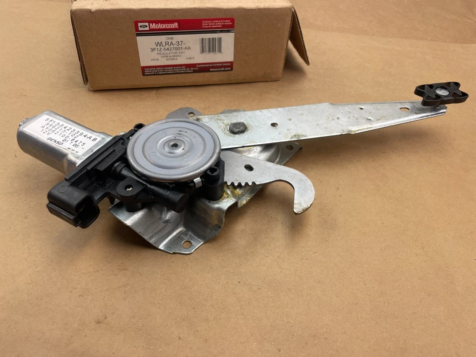 Controlador de motor regulador de ventana eléctrica OEM trasero para 03-07 Ford Taurus/ 03-05 Sable Foto 2 de 4