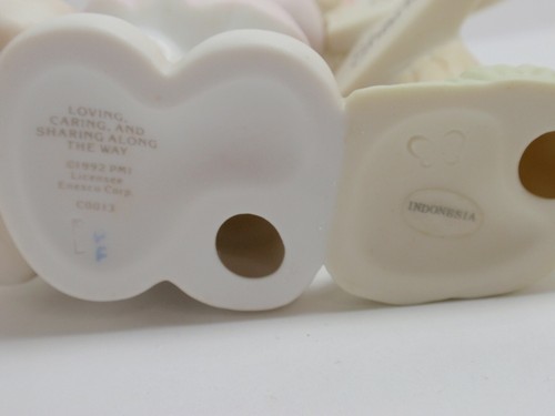 Precious Moments figurine Loving Caring and Sharing Along The Way C0013 signs - Bild 7 von 12