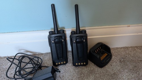 Radio portable Hytera PD405 UHF x2 - DMR numérique et radio analogique bidirectionnelle - Photo 2/2